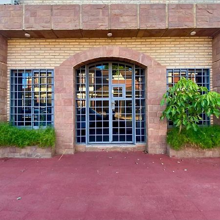 Mangoty Apartamento Luque Exterior photo