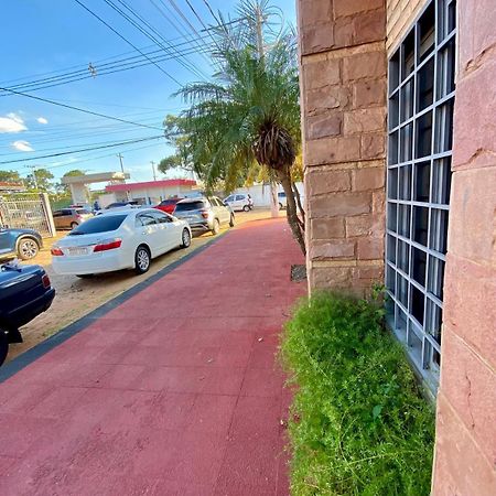 Mangoty Apartamento Luque Exterior photo