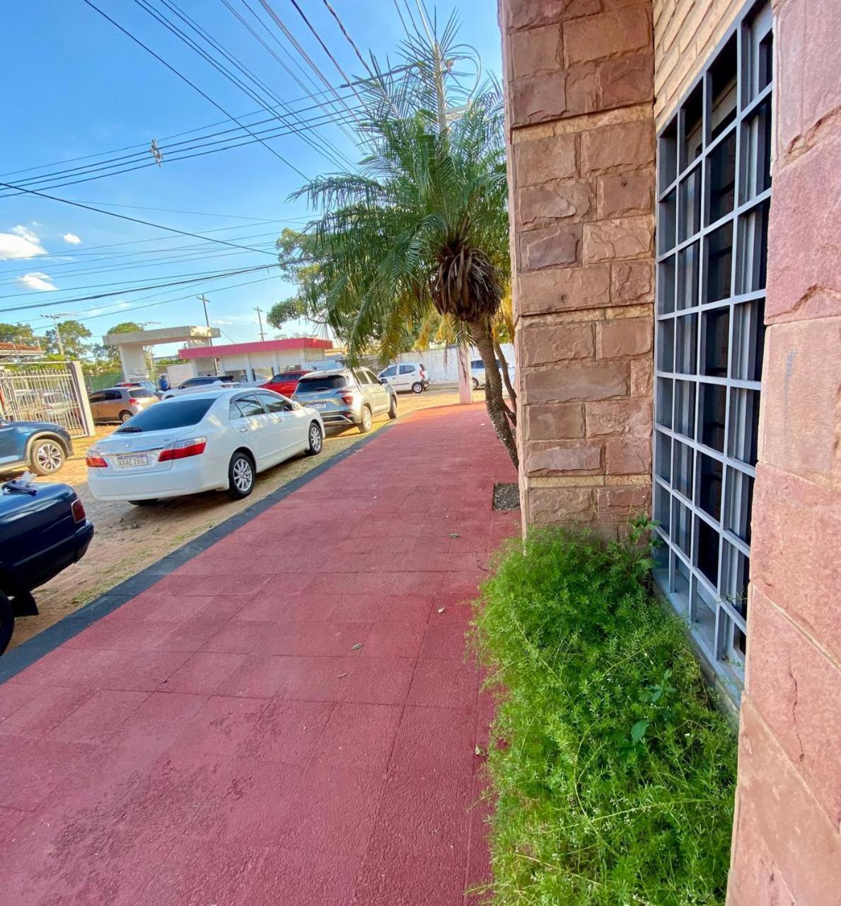Mangoty Apartamento Luque Exterior photo